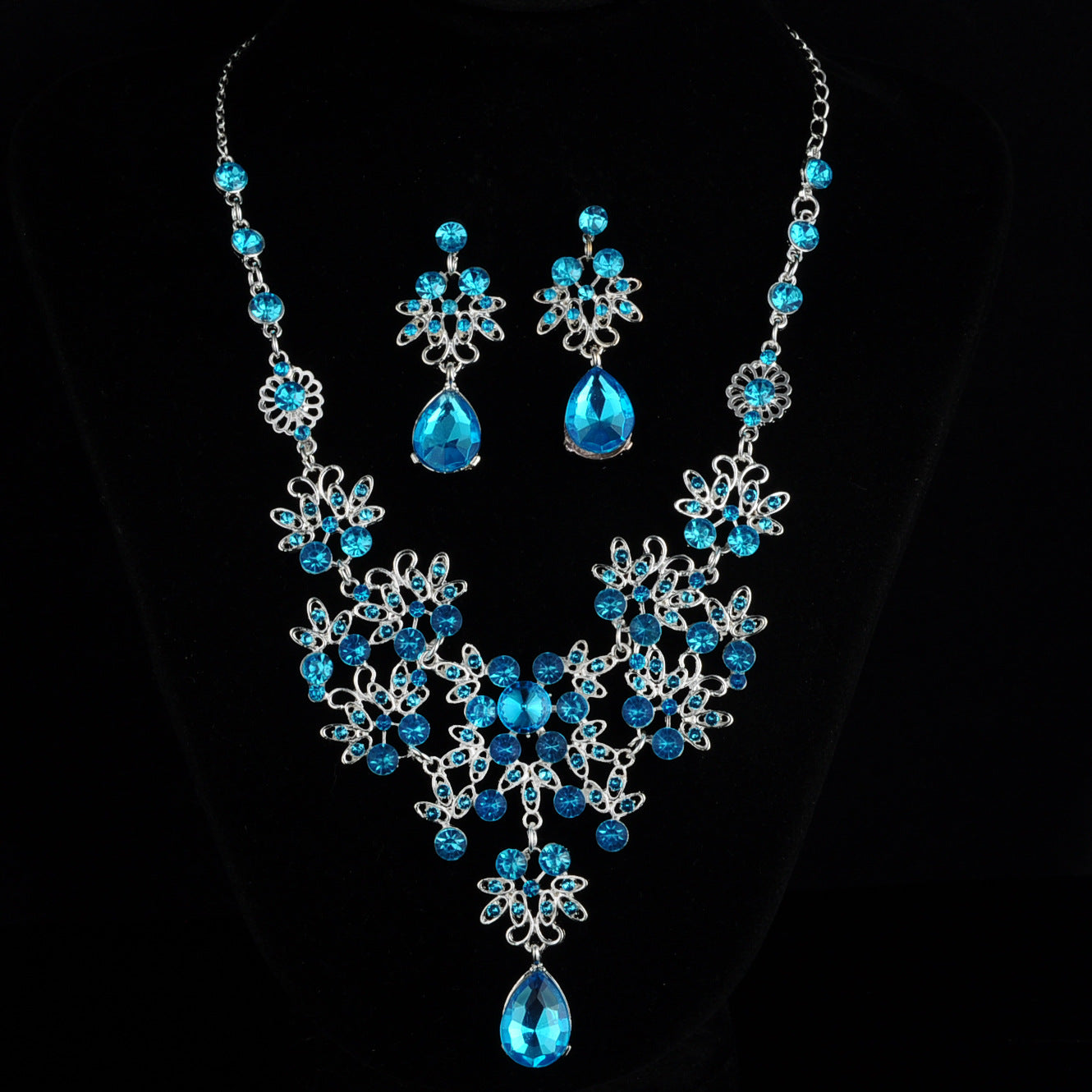 Butterfly Necklace Earrings Set