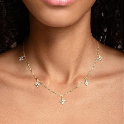 White square crystal zircon four-leaf clover necklace