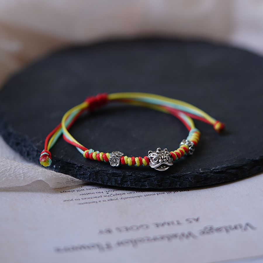 Little Awakening Lion Retro Bracelet